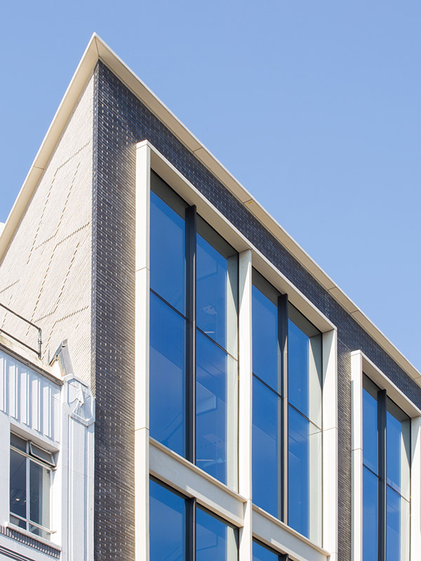 Shadbolt---55-Wells-Street-exterior