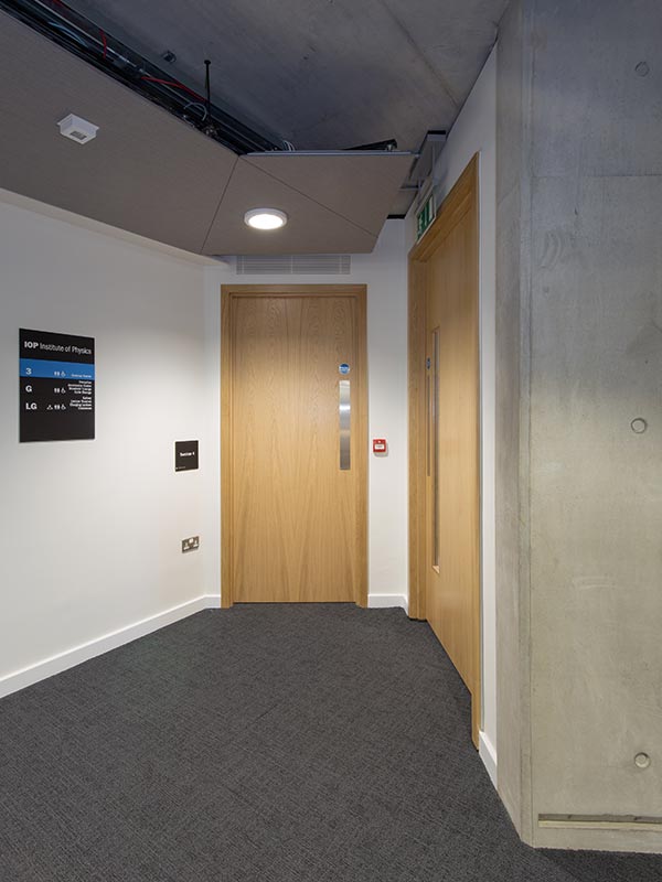 Veneered oak timber doors supplied by Shadbolt to the Institute of Physics building