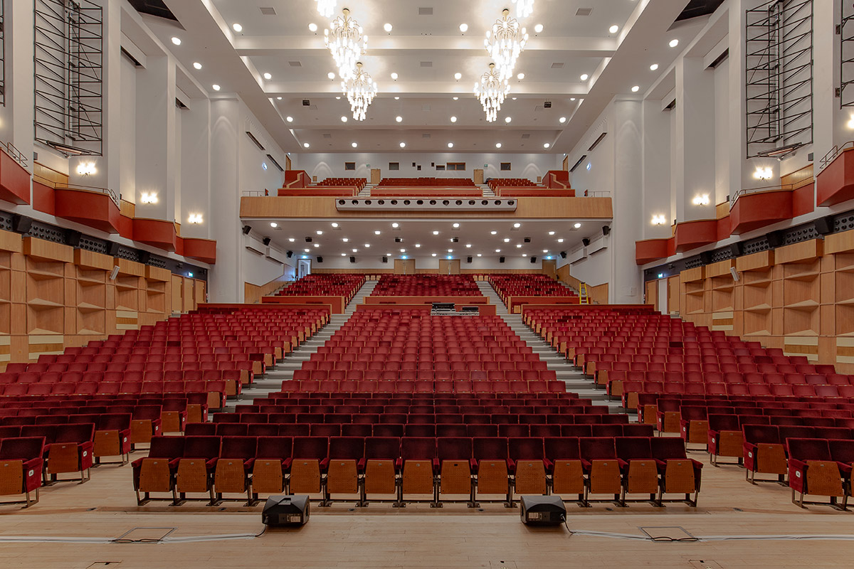 Shadbolt_Fairfield_Halls_auditorium